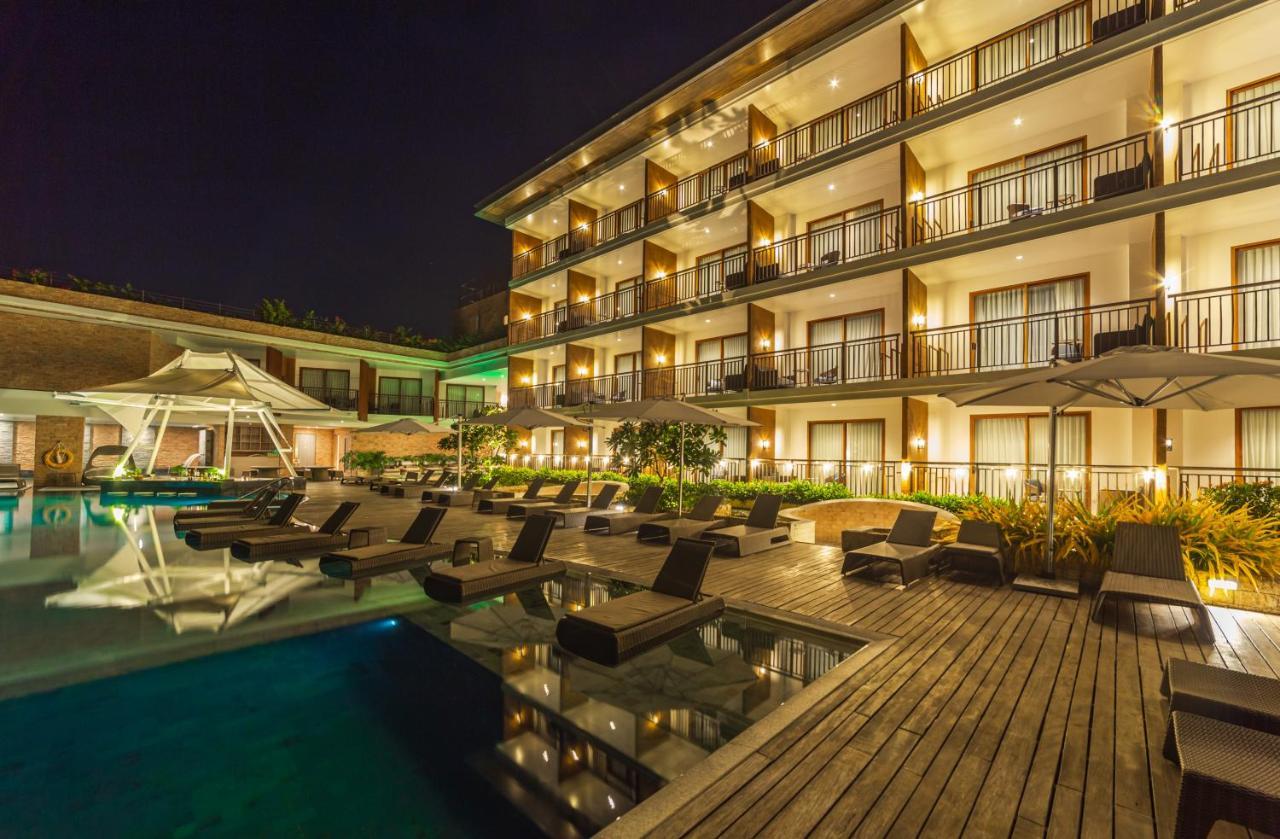 Modala Beach Resort Panglao-stad Buitenkant foto